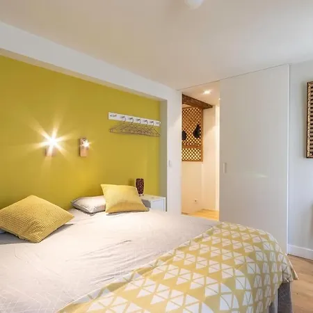 Διαμέρισμα Central Spot With River View *
